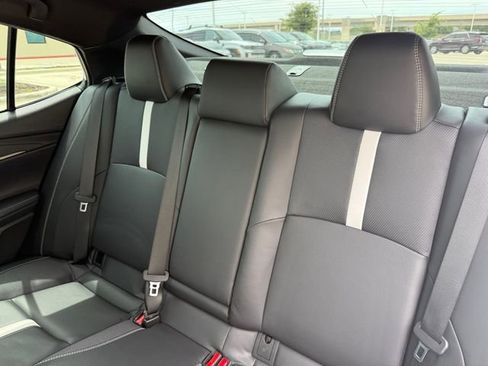 Used 2025 Toyota Camry SE w/ Convenience Package FWD image 29