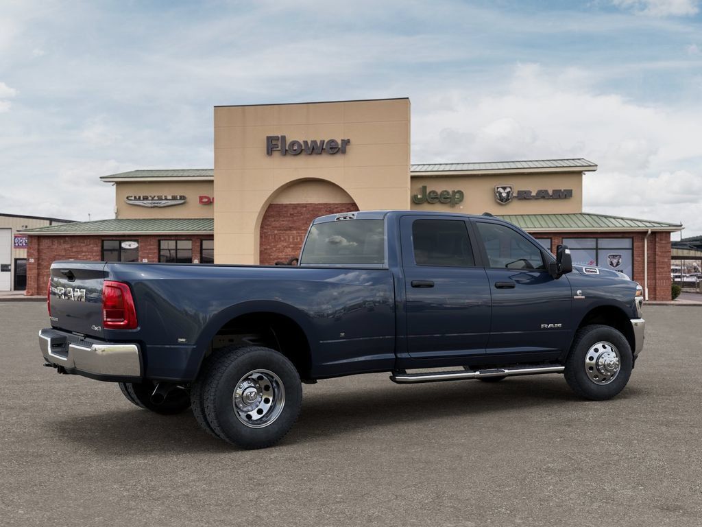 New 2026 RAM 3500 Big Horn AWD/4WD image 6