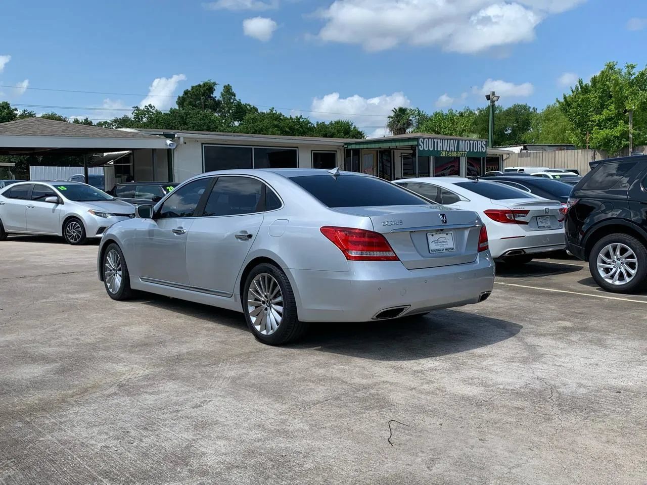 Used 2014 Hyundai Equus Ultimate RWD image 5