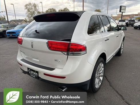 Used 2014 Lincoln MKX FWD w/ Equipment Group 102A image 5