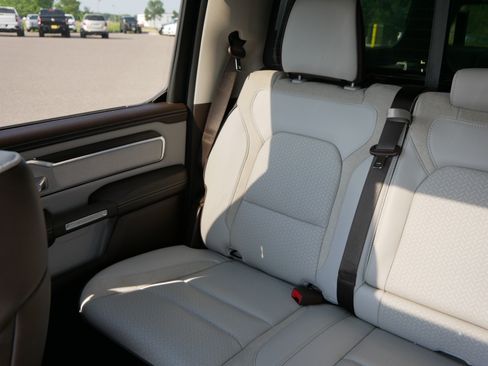 Used 2025 RAM 1500 Laramie AWD/4WD image 12