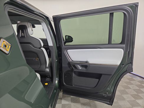 Used 2024 Rivian R1S Adventure AWD/4WD image 19