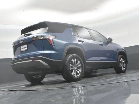 Used 2026 Chevrolet Equinox LT FWD image 43
