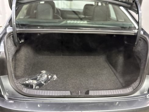 Used 2024 Volkswagen Jetta SE image 29