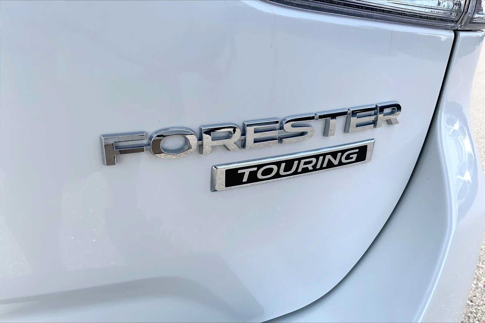 Certified 2023 Subaru Forester Touring AWD/4WD image 10