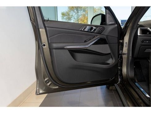 New 2026 BMW X7 xDrive40i w/ M Sport Package image 56