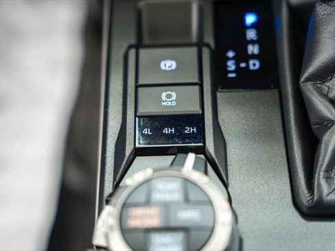 Certified 2025 Toyota 4Runner TRD Off-Road Premium w/ Tow Technology Package AWD/4WD image 34