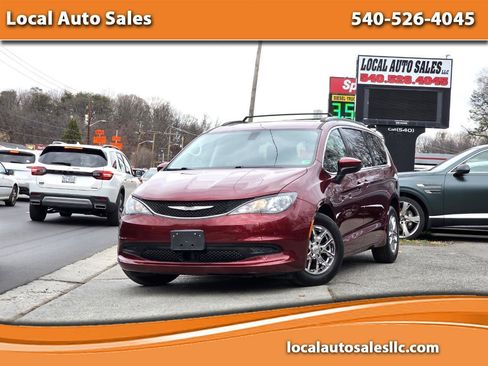 Used 2021 Chrysler Voyager Lxi FWD image 1