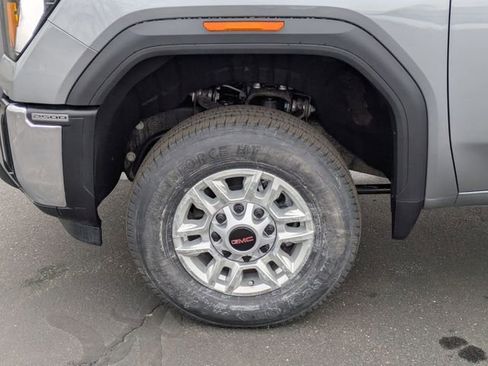 New 2026 GMC Sierra 2500 SLE image 10