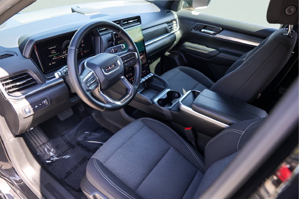 Used 2025 GMC Terrain Elevation FWD image 12