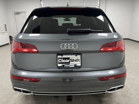 Used 2018 Audi SQ5 Prestige w/ Prestige Package image 9