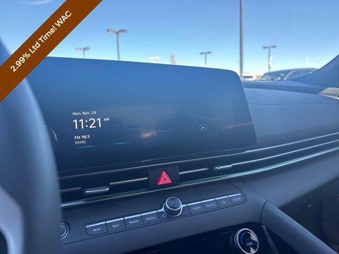 Certified 2024 Hyundai Elantra SEL w/ Convenience Package image 29