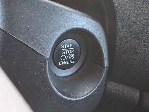 Certified 2022 Jeep Renegade Latitude image 23