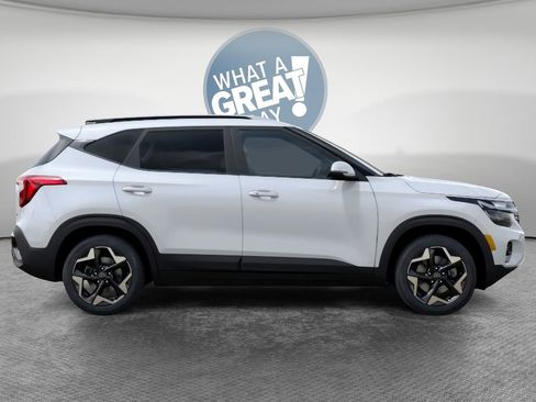 New 2026 Kia Seltos S AWD/4WD image 7