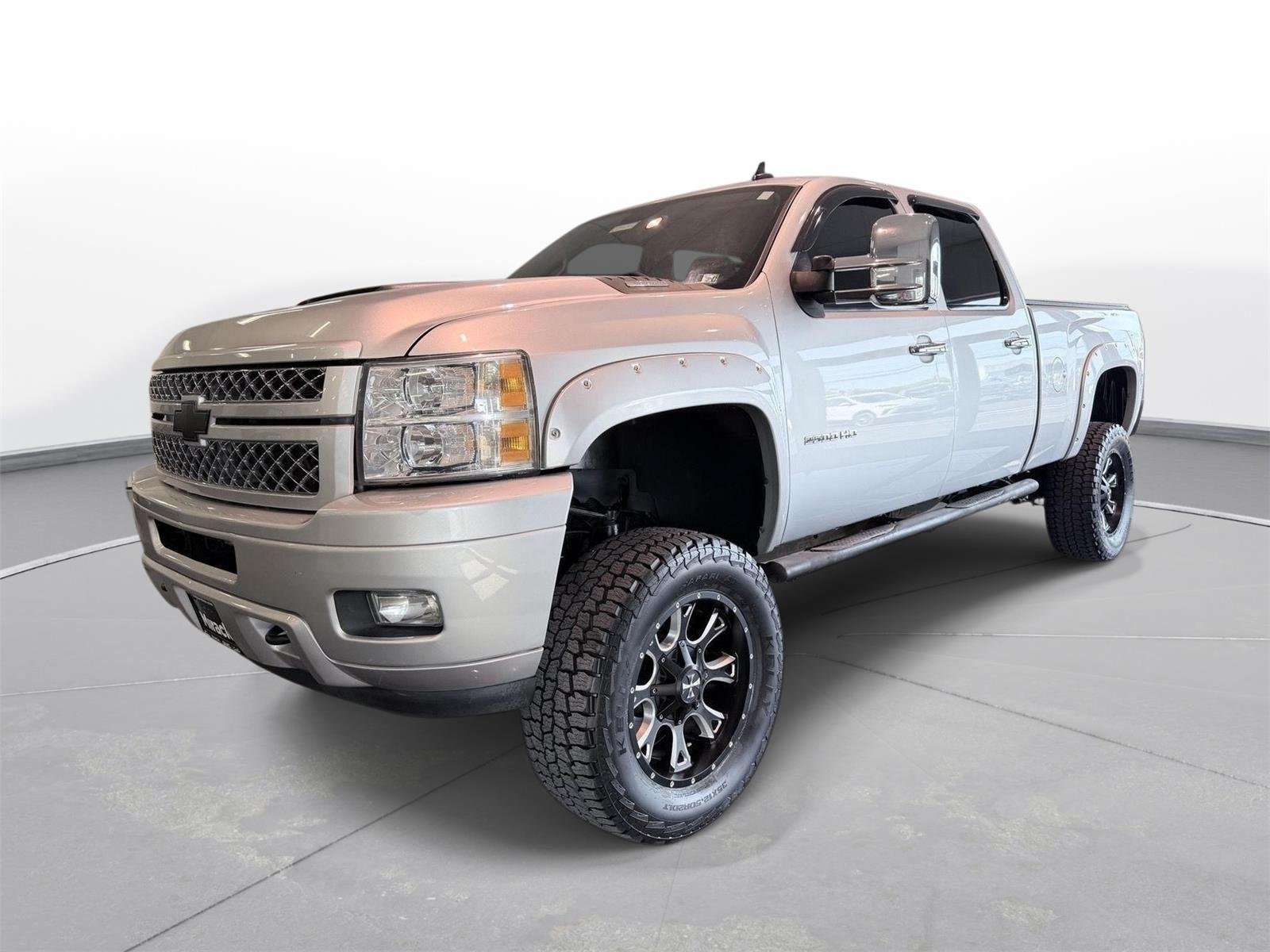 Used 2014 Chevrolet Silverado 2500 LTZ w/ LTZ Plus Package AWD/4WD image 2