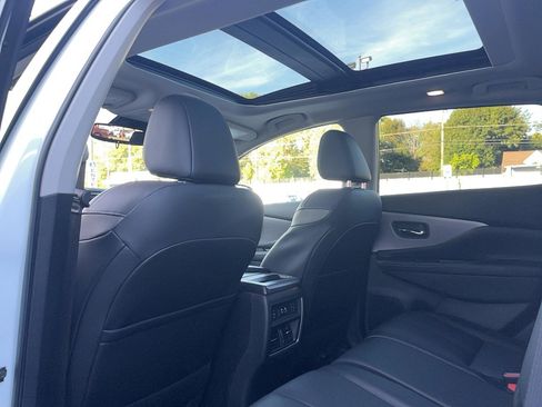 Used 2023 Nissan Murano SL w/ SL Moonroof Package image 6