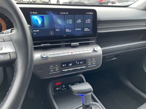 Used 2025 Hyundai Kona SEL image 18