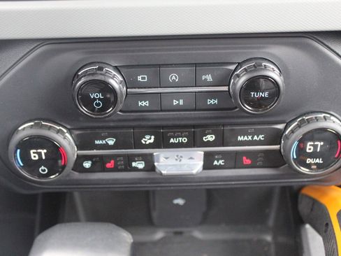 Used 2023 Ford Bronco Badlands AWD/4WD image 34
