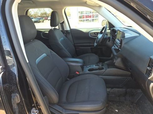 Used 2023 Ford Bronco Sport Badlands image 11