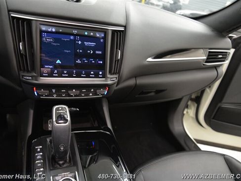 Used 2022 Maserati Levante Modena AWD/4WD image 32