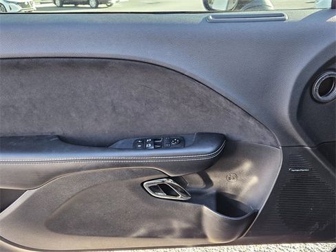 Used 2019 Dodge Challenger SRT Hellcat w/ Plus Package image 15