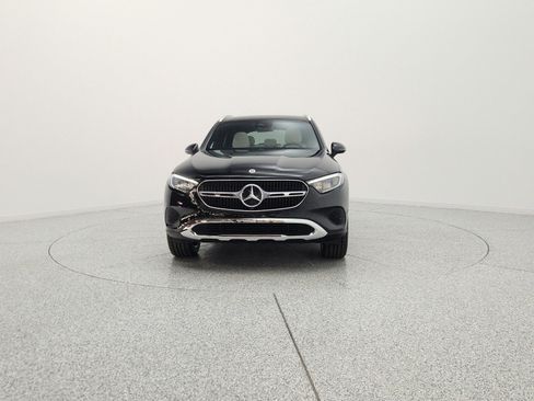 Used 2024 Mercedes-Benz GLC 300 image 2