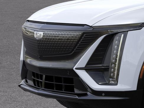 New 2026 Cadillac Lyriq Premium Sport w/ LPO, Floor Liner Package AWD/4WD image 37