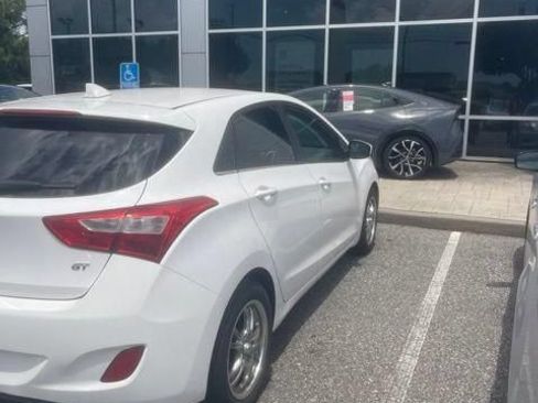 Used 2013 Hyundai Elantra GT FWD image 10