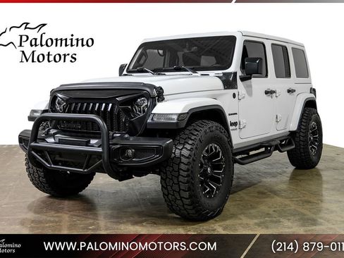 Used 2020 Jeep Wrangler Unlimited Sahara AWD/4WD image 1