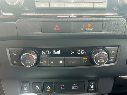 Used 2022 Nissan Frontier SV w/ SV Premium Package AWD/4WD image 15