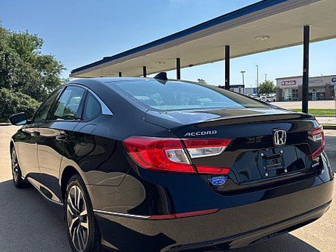 Used 2019 Honda Accord EX-L image 3