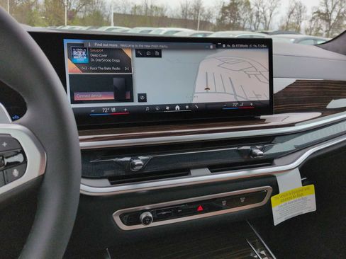 New 2026 BMW X7 xDrive40i w/ M Sport Package AWD/4WD image 30