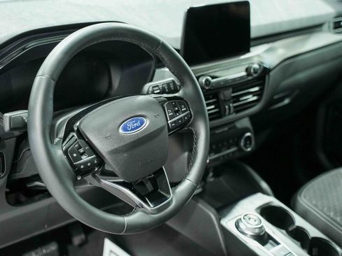 Used 2023 Ford Escape Active image 19