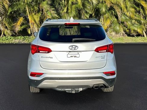 Used 2017 Hyundai Santa Fe Sport image 6