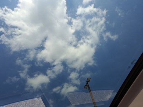 Used 2023 Volkswagen Tiguan SE w/ Panoramic Sunroof Package image 30