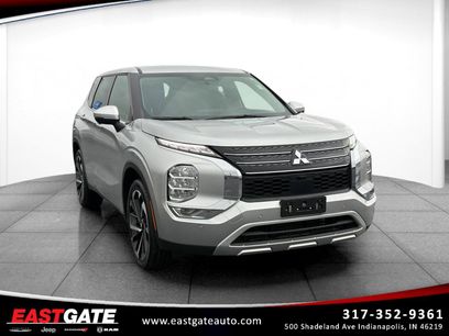 Used 2024 Mitsubishi Outlander SE