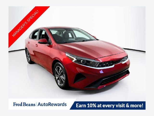 Used 2023 Kia Forte LXS w/ LXS Technology Package FWD image 1