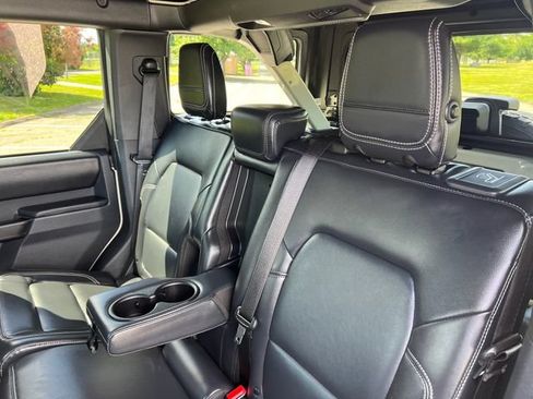 Used 2025 Ford Bronco Outer Banks AWD/4WD image 26