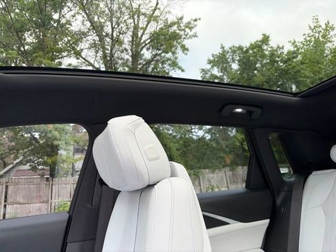 Used 2024 Cadillac Lyriq Luxury w/ LPO, Floor Liner Package AWD/4WD image 44
