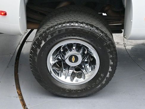 Used 2018 Chevrolet Silverado 3500 LTZ w/ Duramax Plus Package AWD/4WD image 34