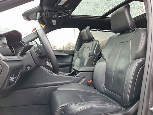 Certified 2021 Jeep Grand Cherokee L Overland w/ Luxury Tech Group IV image 13