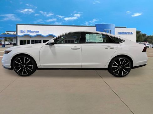 New 2026 Honda Accord Touring image 2