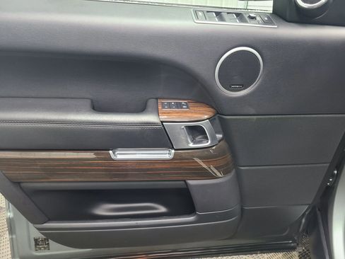 Used 2016 Land Rover Range Rover image 22