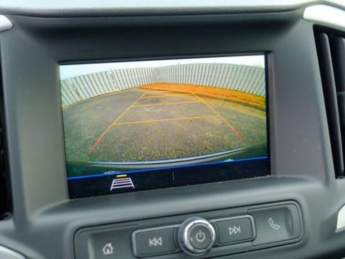 Used 2020 GMC Terrain SLE w/ Driver Convenience Package image 23