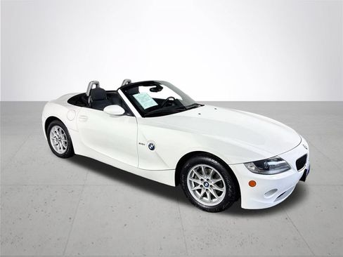 Used 2005 BMW Z4 2.5i RWD image 4