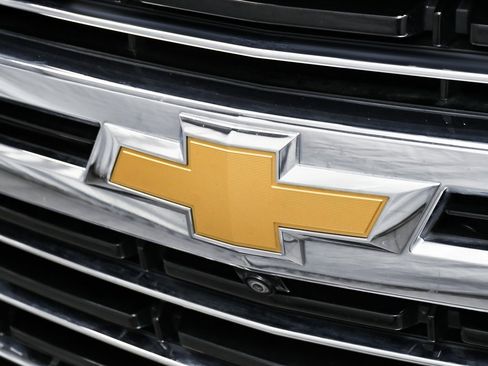 Used 2022 Chevrolet Tahoe LT w/ Luxury Package image 90
