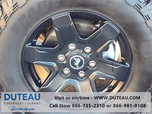 Used 2022 Ford Bronco Black Diamond image 4