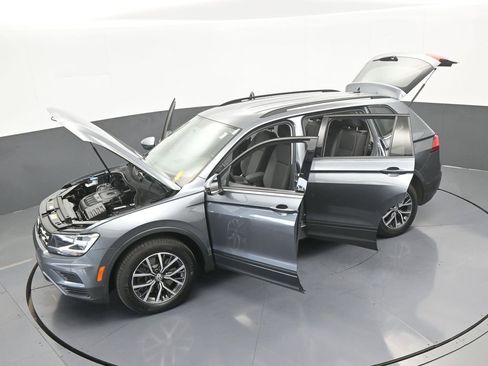 Used 2021 Volkswagen Tiguan S image 59
