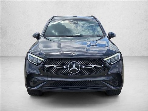 Used 2023 Mercedes-Benz GLC 300 image 2