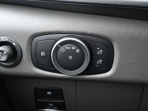 Used 2023 Ford Transit 350 XLT image 33